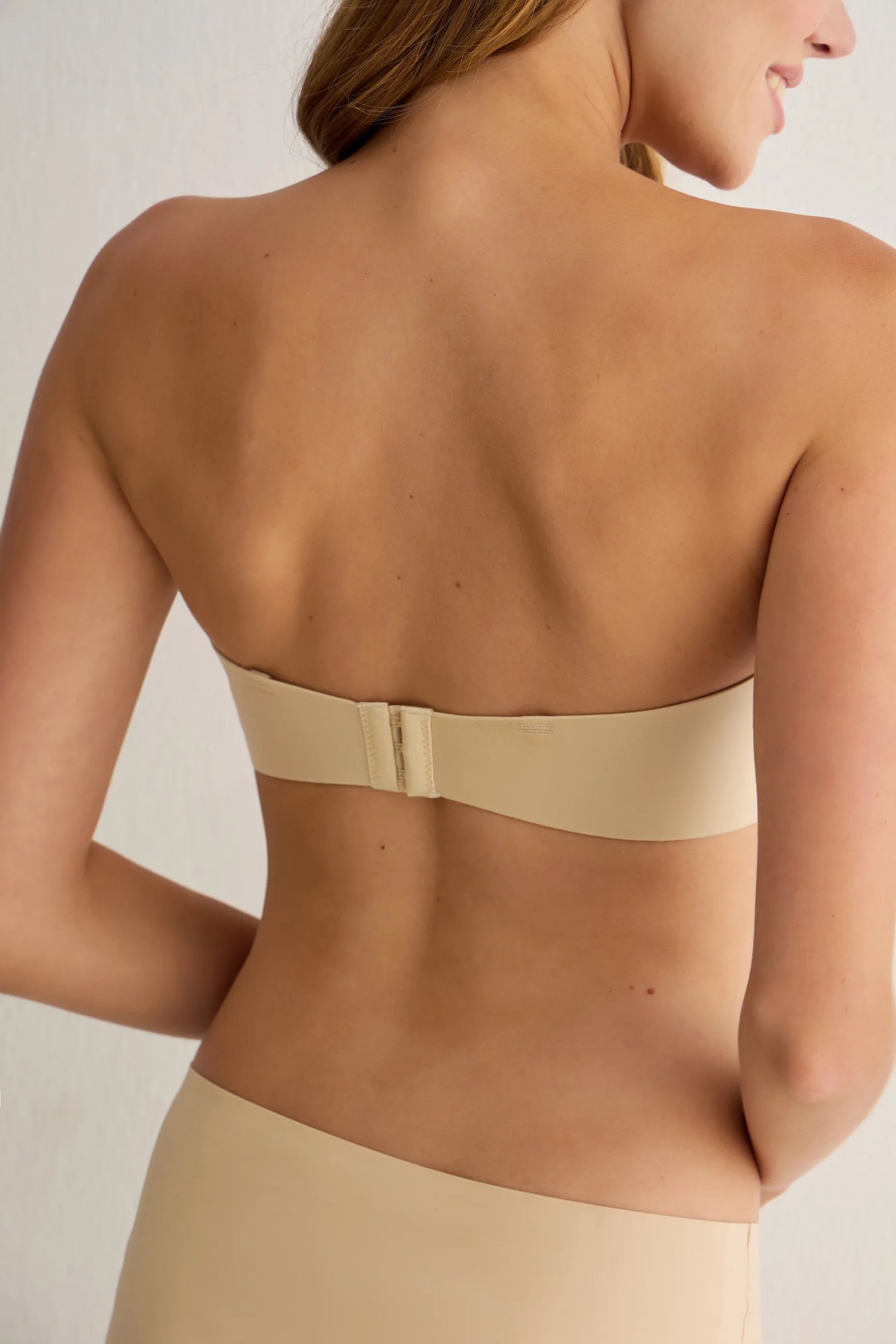 SECOND SKIN® | Balensiz Dikişsiz Straplez Sütyen