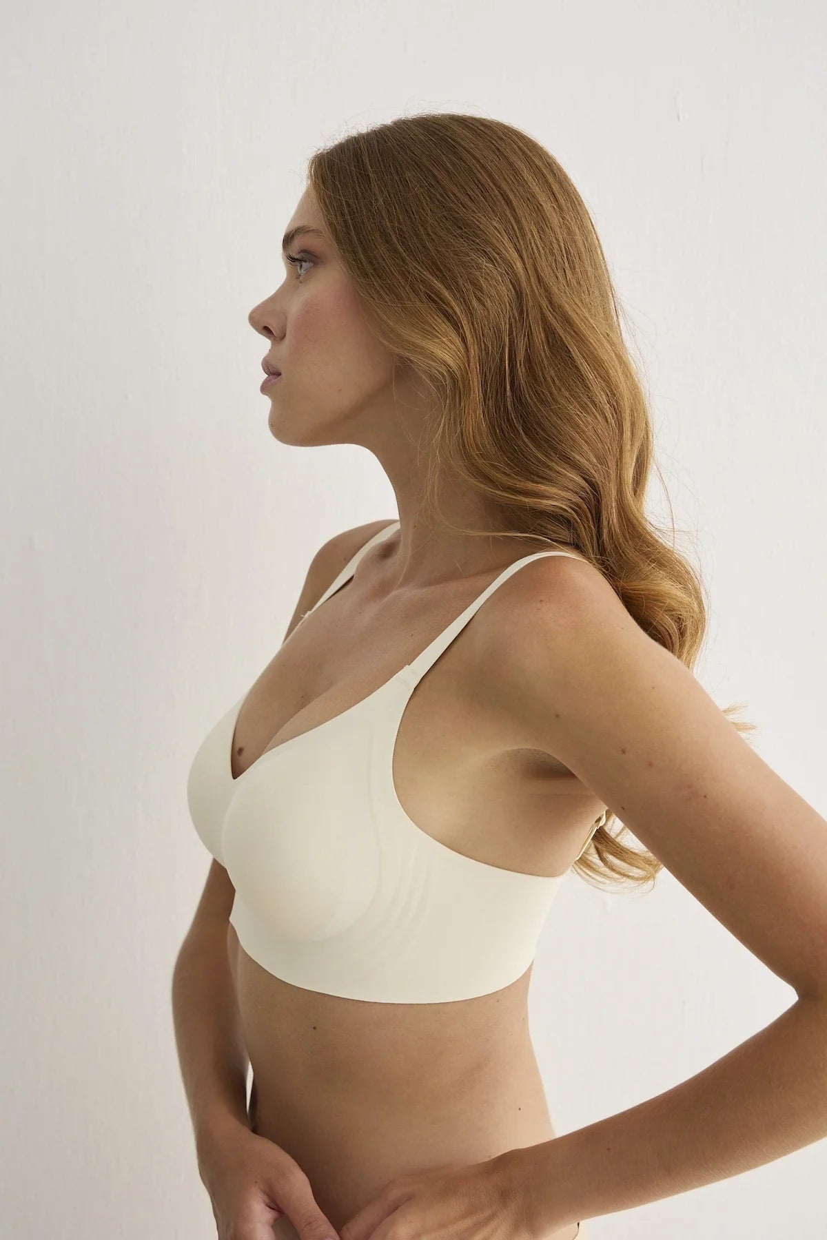 AIR TOUCH® | Lazer Kesim ''Yokmuş Gibi'' Görünmez Sütyen